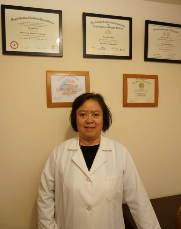 Changping Yao, CMD, L.Ac., at her Rockville acupuncture clinic